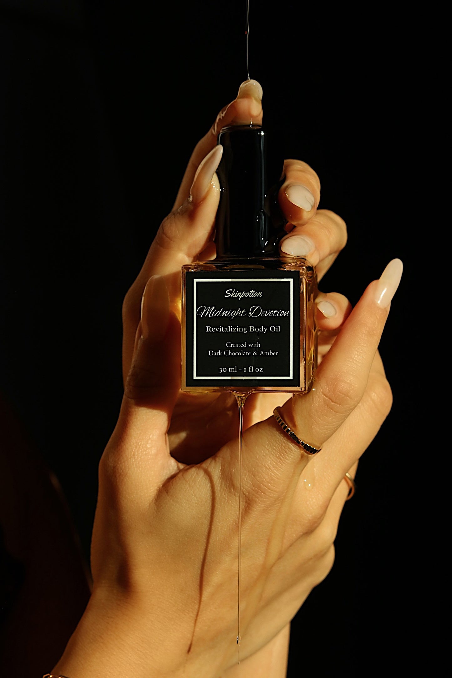Midnight Devotion Revitalizing Body Oil